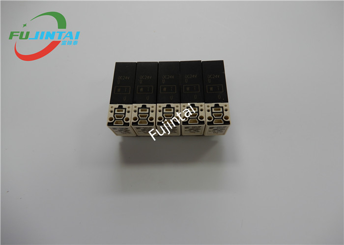 작은 사이즈 파나소닉 예비품 CM402 CM602 NPM 밸브 VQ111U-5MO-X479 N510054843AA